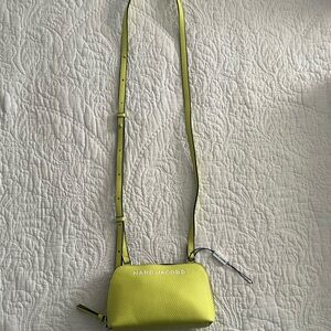 Marc Jacobs Green Crossbody Bag Sleek Design